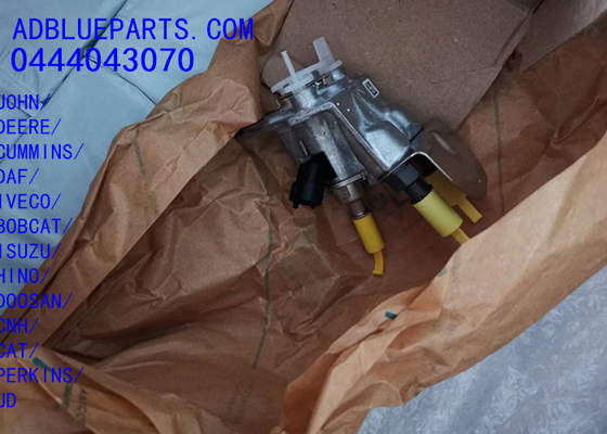 0444043070 OEM BOSCH DEF DOSING UNIT / UREA NOZZLE / DOSING MODULE 0444043070 Adblue Injector نوزل دوز نوزل دوز برای جان دیر کمینز DAF IVECO BOBCAT ISUZU HINO DOOSAN CNH PER CATKINS UD
