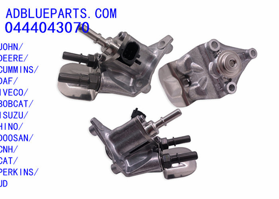 0444043070 OEM BOSCH DEF DOSING UNIT / UREA NOZZLE / DOSING MODULE 0444043070 Adblue Injector نوزل دوز نوزل دوز برای جان دیر کمینز DAF IVECO BOBCAT ISUZU HINO DOOSAN CNH PER CATKINS UD
